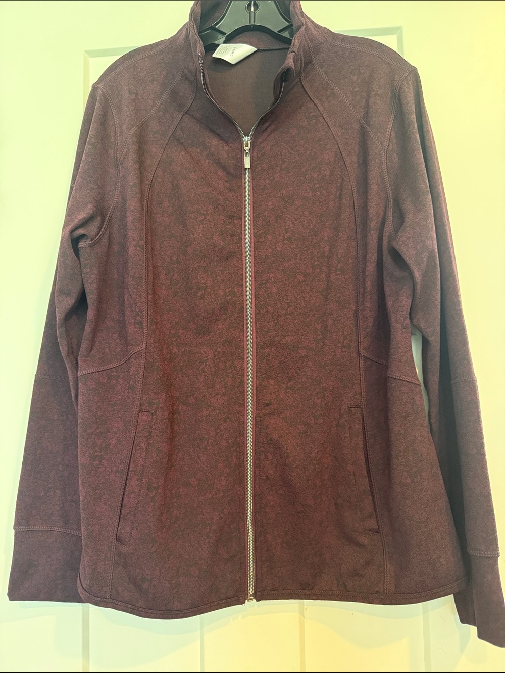 Women’s Zip-Front Active Jacket in Plum & Black